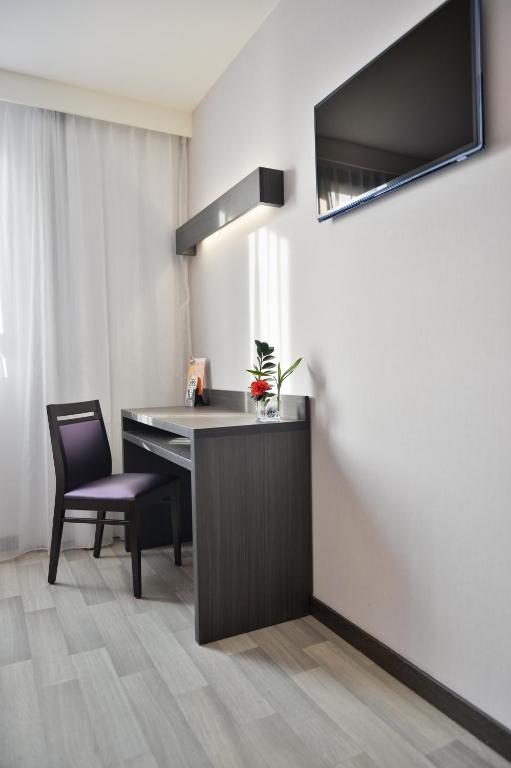 Hotel Eurocentre 3* Toulouse Nord Castelnau-dʼEstrétefonds Quarto foto